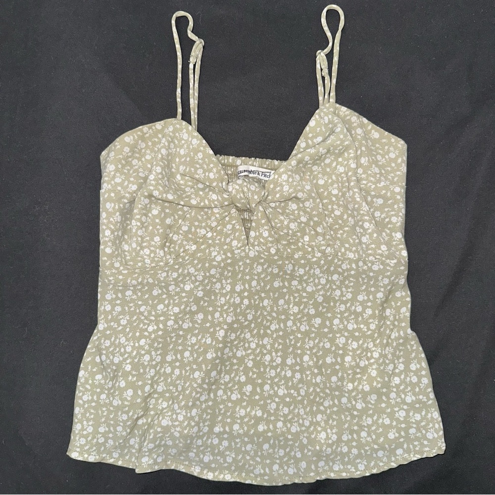 USED Abercrombie & Fitch Floral Top